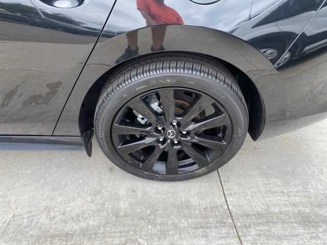 Used 2024 MAZDA MAZDA3 s FWD image 12