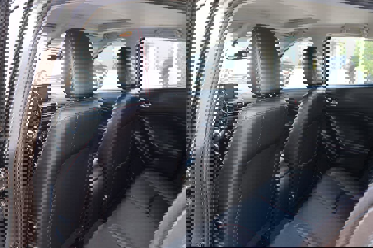 Used 2014 MAZDA MAZDA3 i Grand Touring image 13