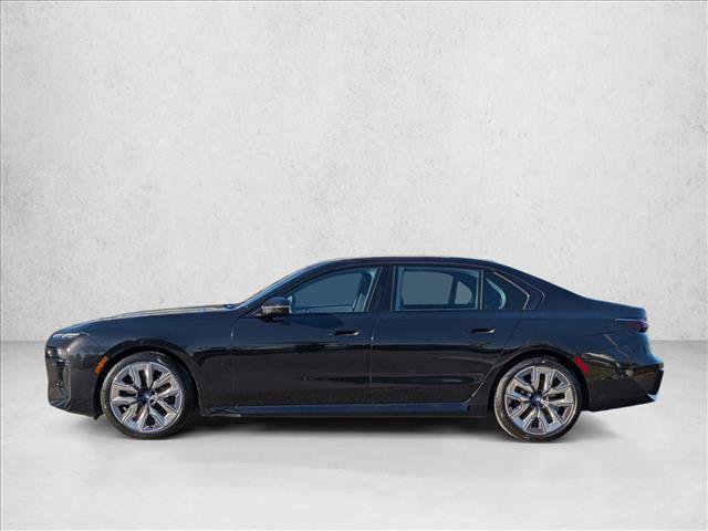 Used 2023 BMW 740i w/ Parking Assistance Package image 9