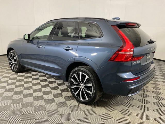 Certified 2025 Volvo XC60 B5 Plus image 4