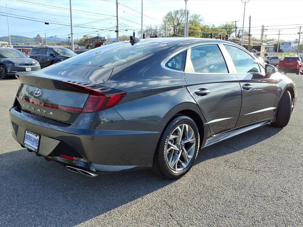 Used 2022 Hyundai Sonata SEL image 4