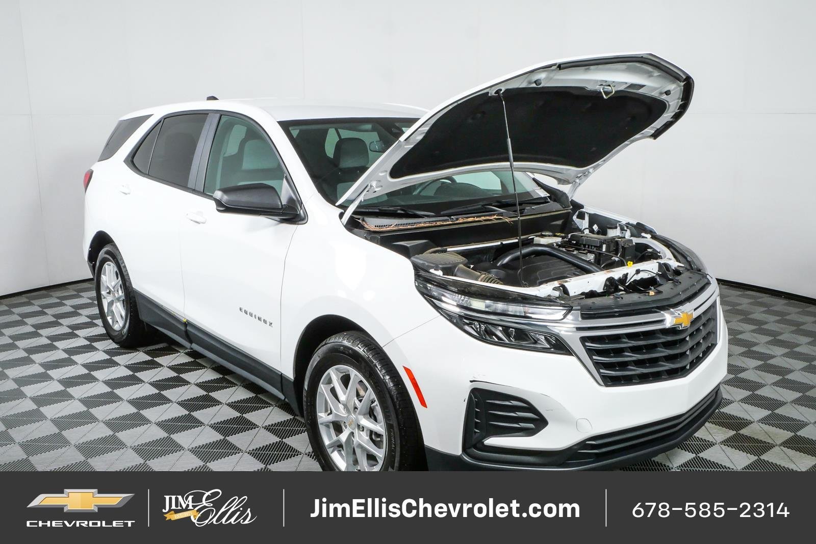Certified 2024 Chevrolet Equinox LS w/ LS Convenience Package FWD image 32