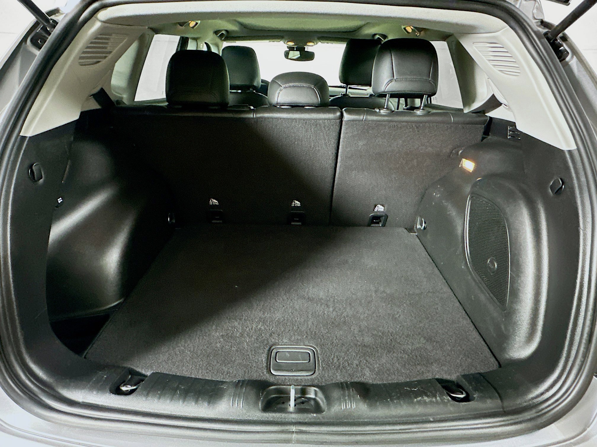 Used 2022 Jeep Compass Latitude w/ Sun and Sound Group image 27