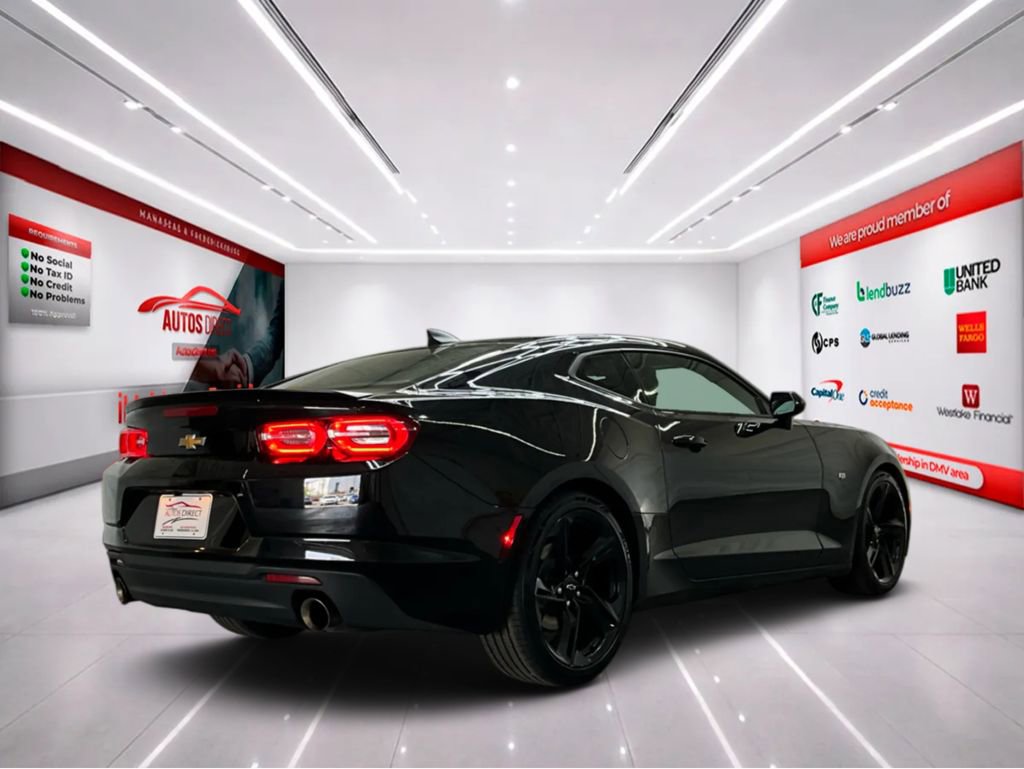Used 2023 Chevrolet Camaro LT RWD image 8