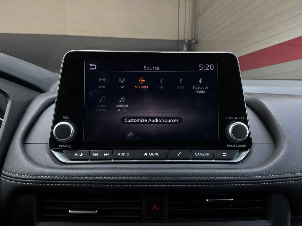 Used 2025 Nissan Rogue SV FWD image 28