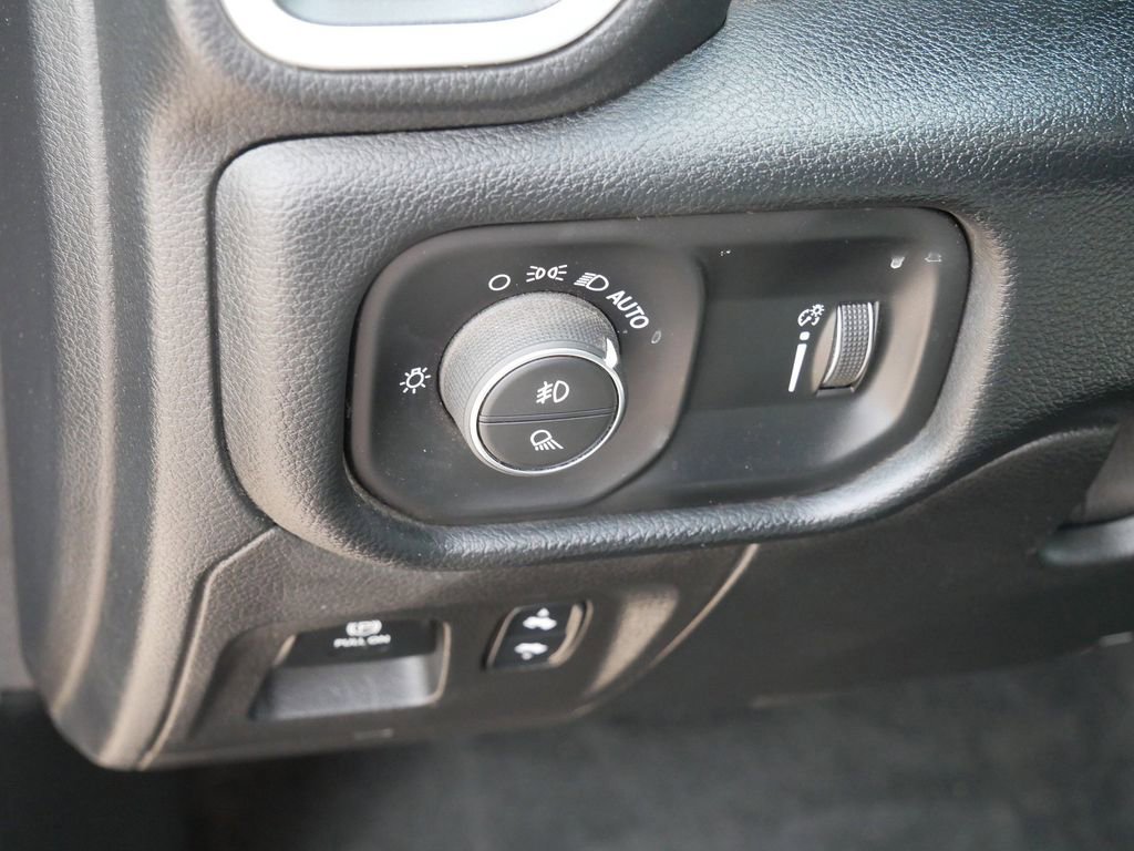 Used 2021 RAM 1500 Big Horn AWD/4WD image 18