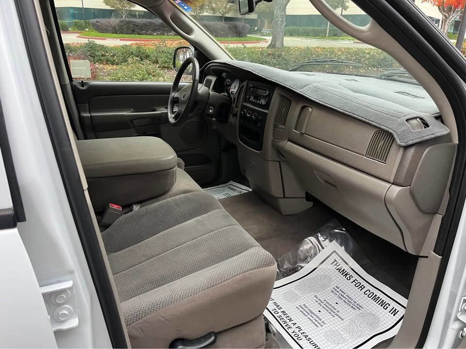 Used 2002 Dodge Ram 1500 Truck 2WD Quad Cab image 3