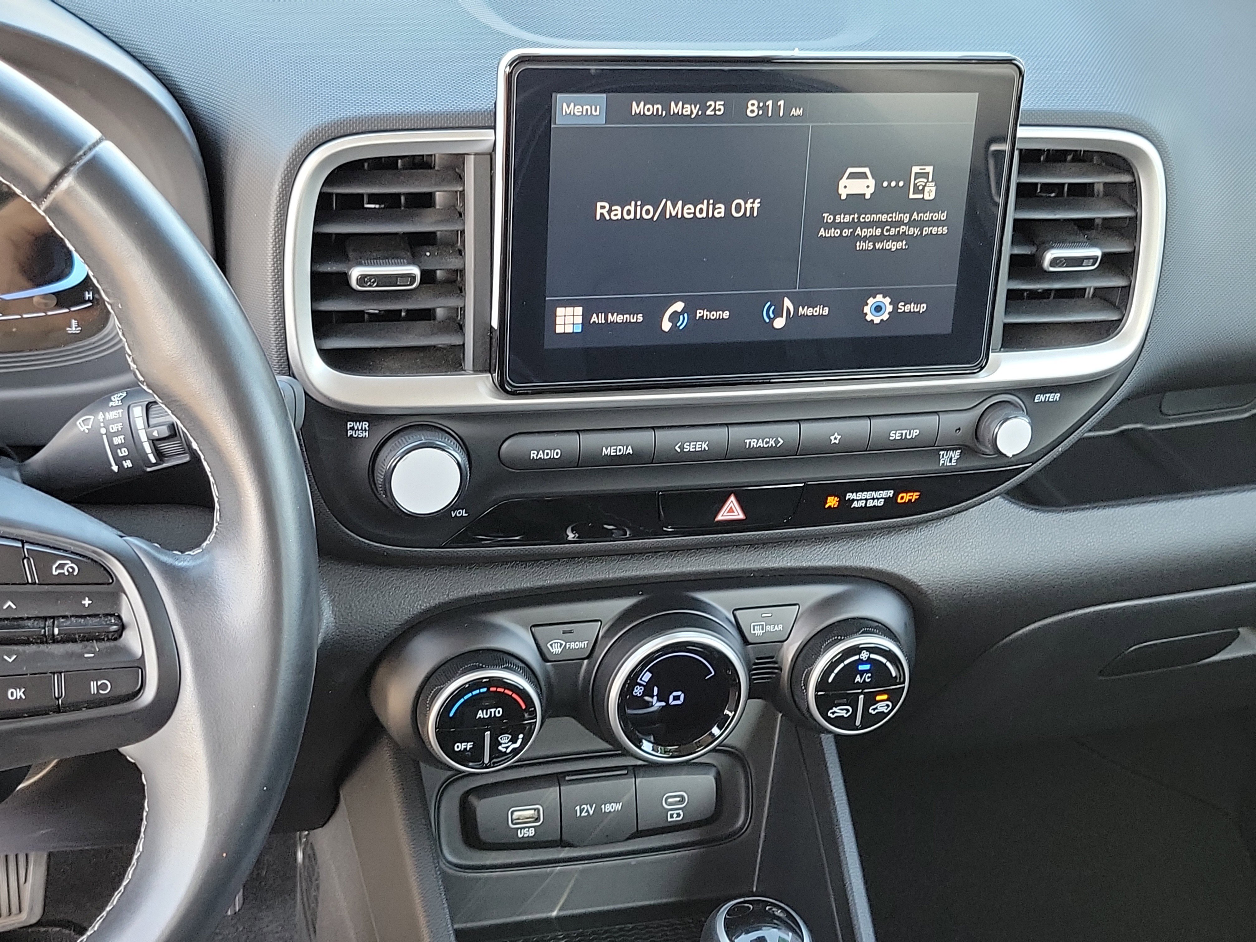 Certified 2025 Hyundai Venue SEL FWD image 12