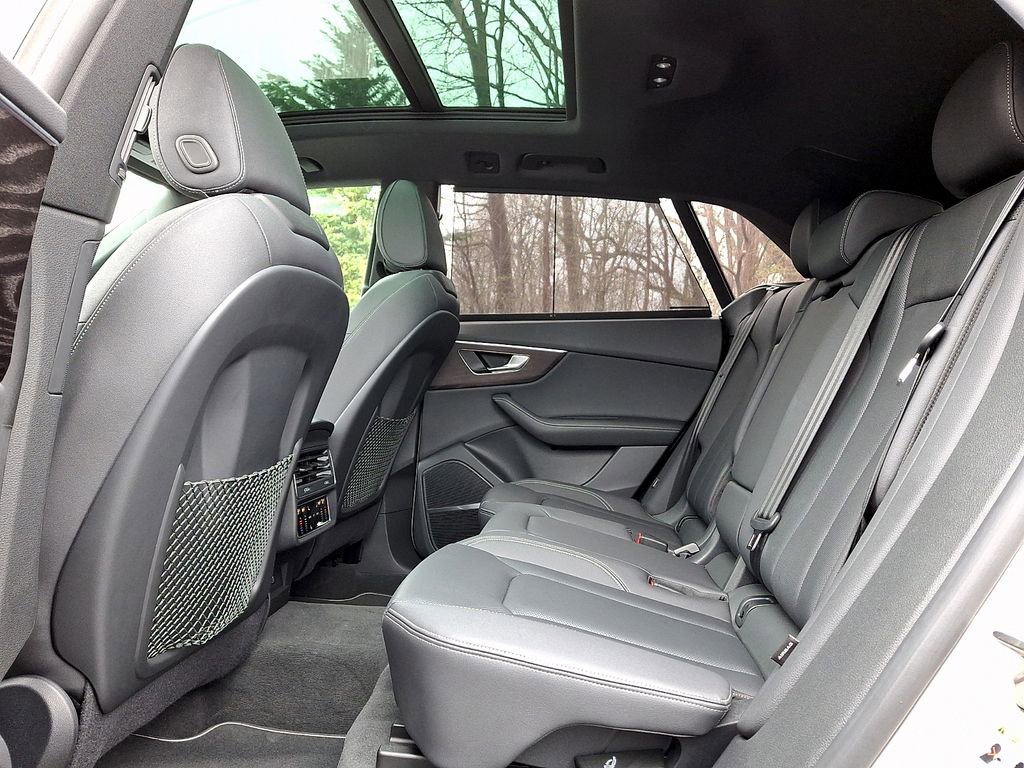 Used 2023 Audi Q8 Premium Plus w/ Premium Plus Package AWD/4WD image 10