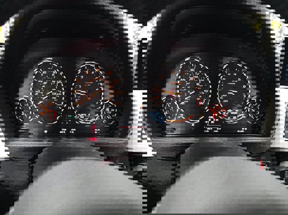 Used 2017 BMW 320i xDrive Sedan image 13