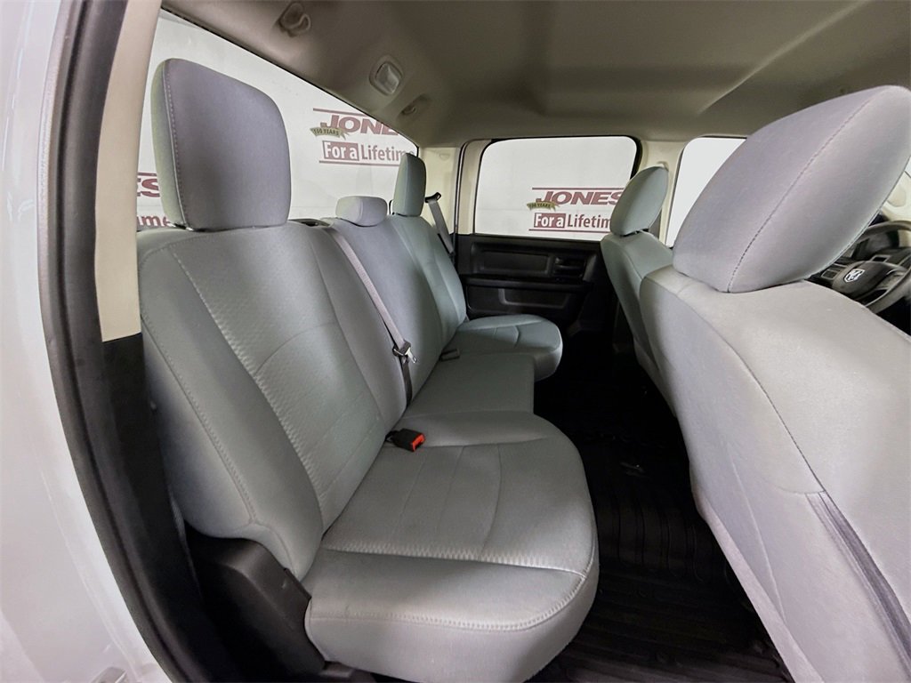 Used 2018 RAM 3500 Tradesman w/ Chrome Appearance Group image 29