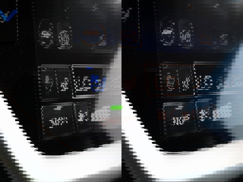 New 2025 Subaru Ascent Touring image 38