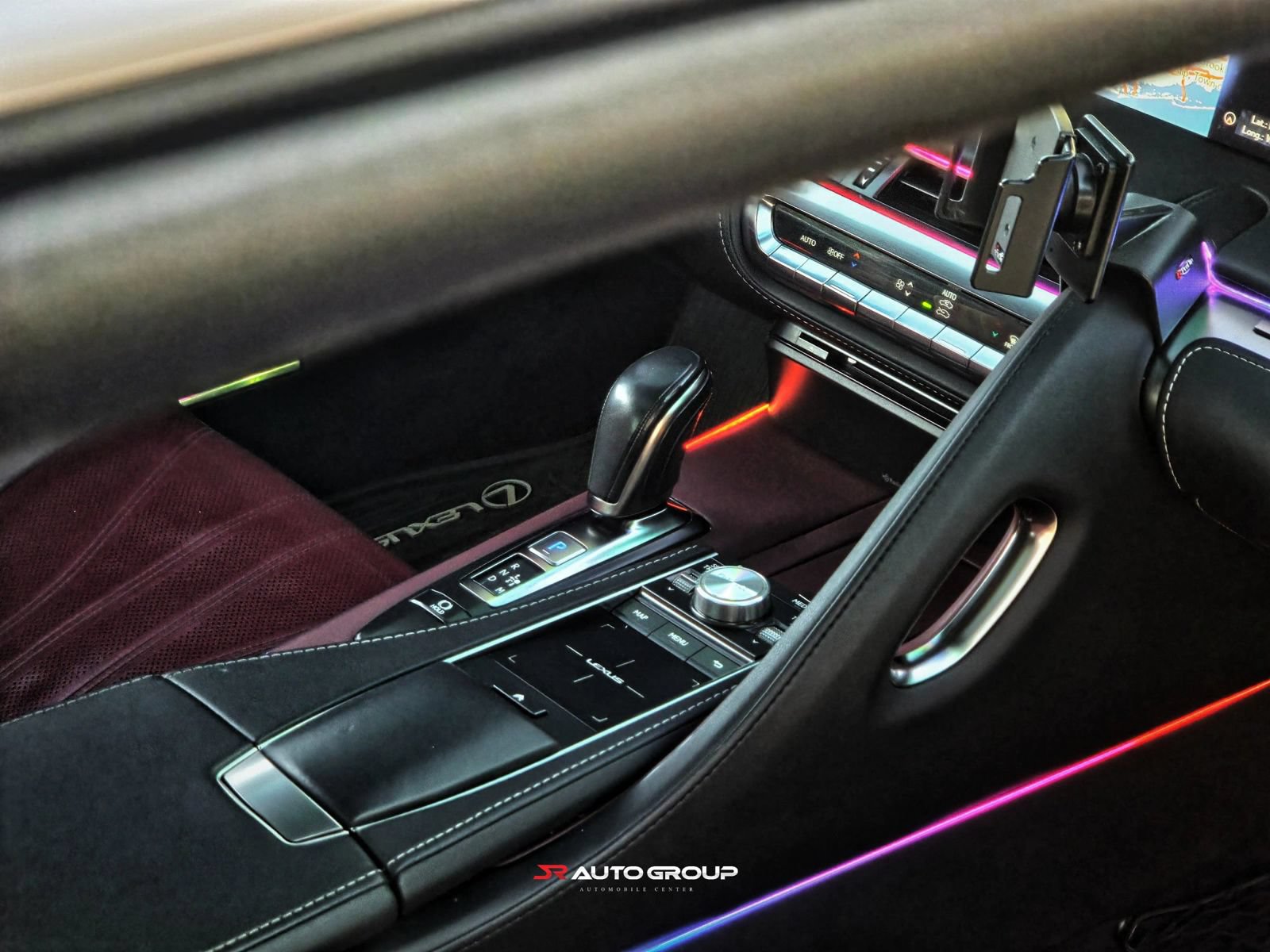 Used 2018 Lexus LC 500 Coupe w/ Touring Package RWD image 39