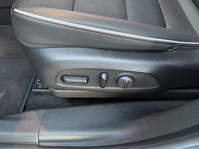 Used 2021 Chevrolet TrailBlazer RS image 14