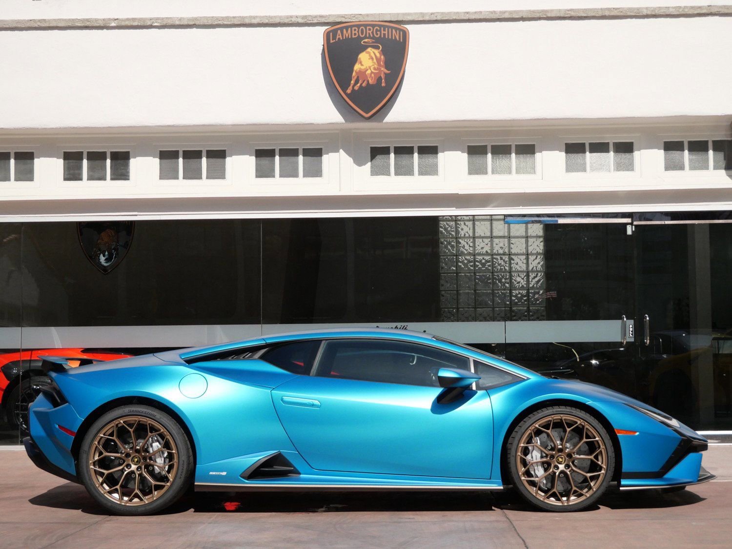 Used 2024 Lamborghini Huracan Tecnica image 2