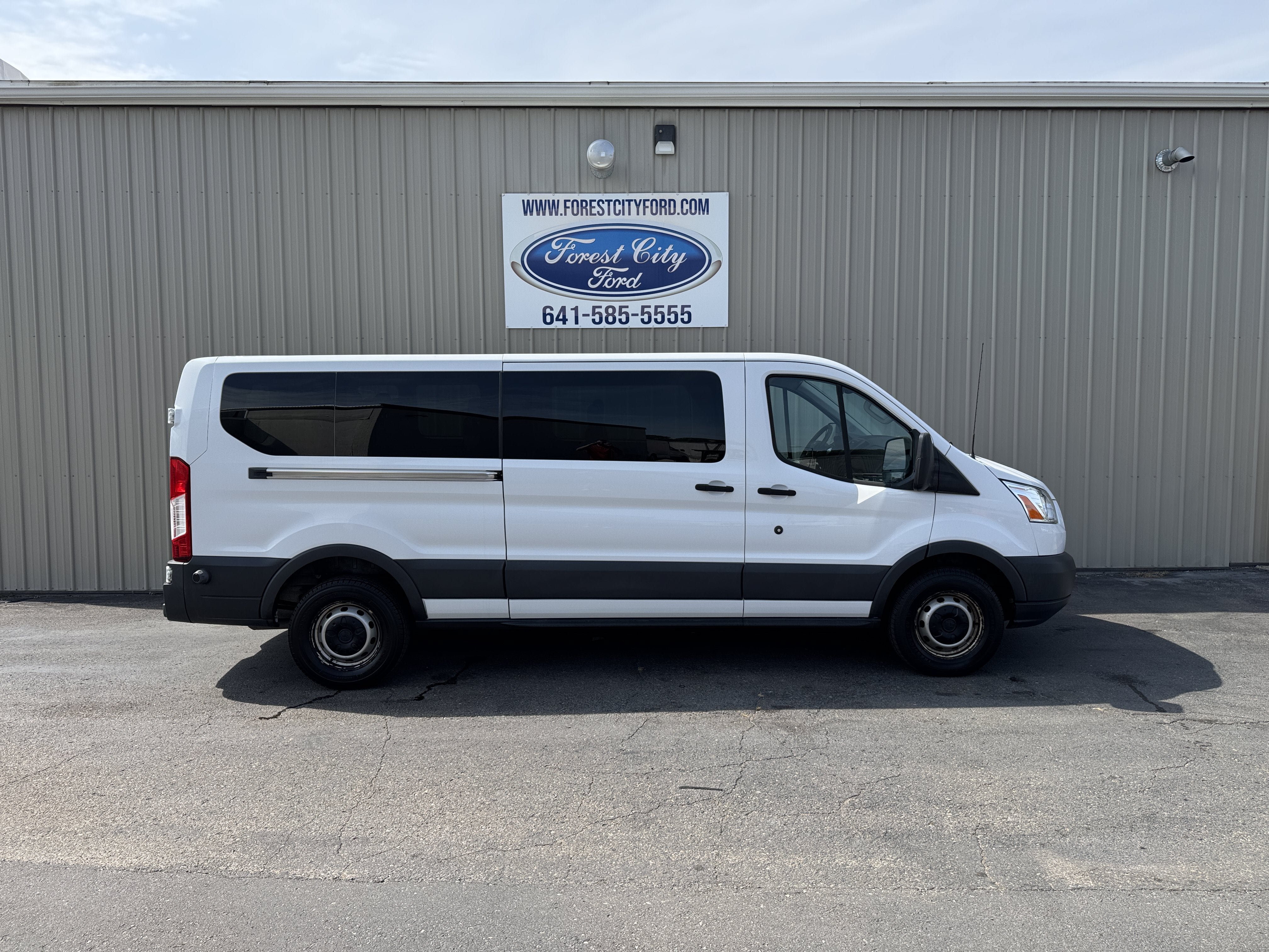 Used 2016 Ford Transit 350 XL RWD image 6