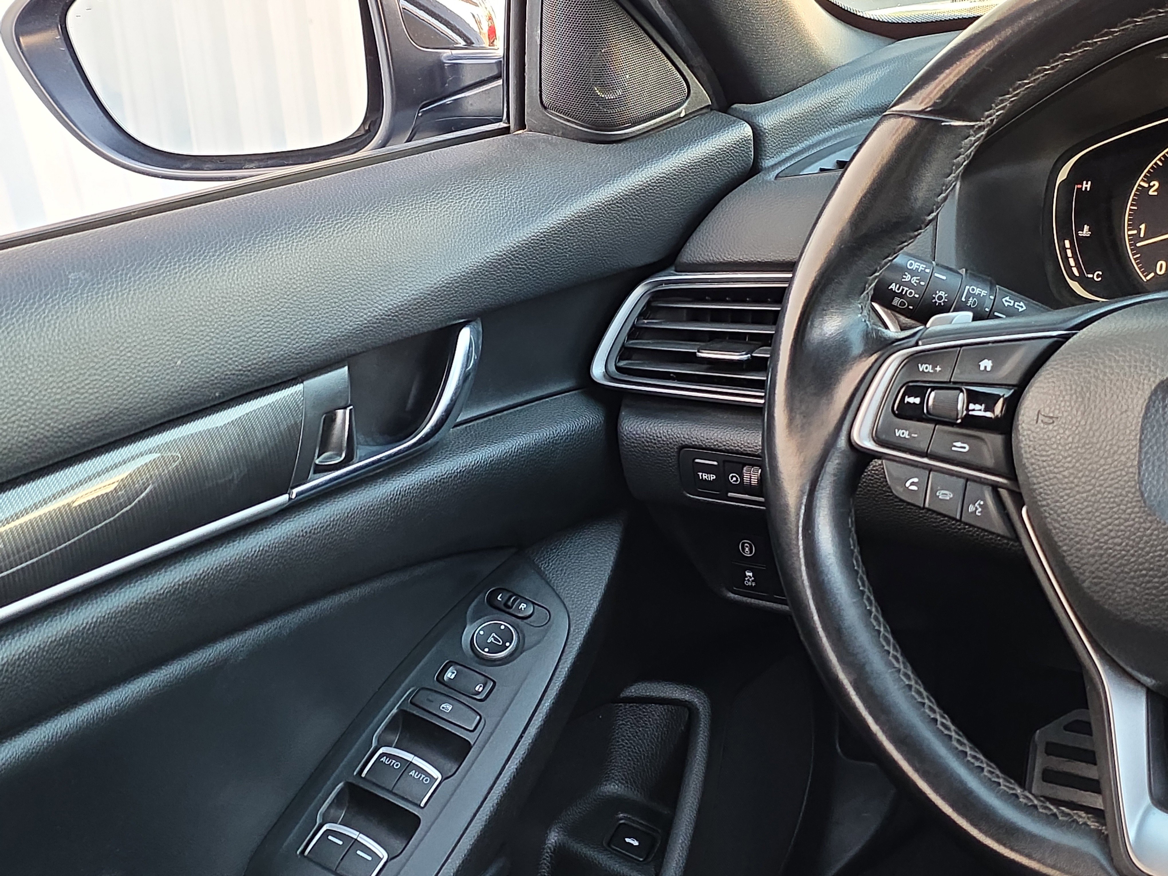 Used 2022 Honda Accord Sport image 22