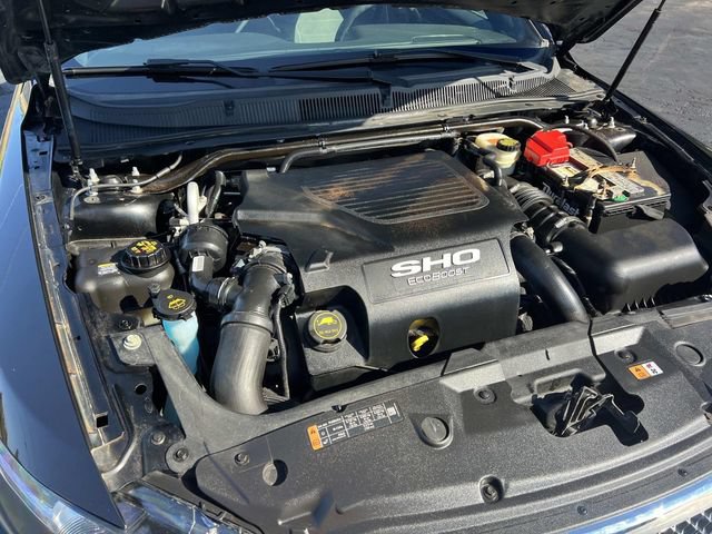Used 2016 Ford Taurus SHO AWD/4WD image 10