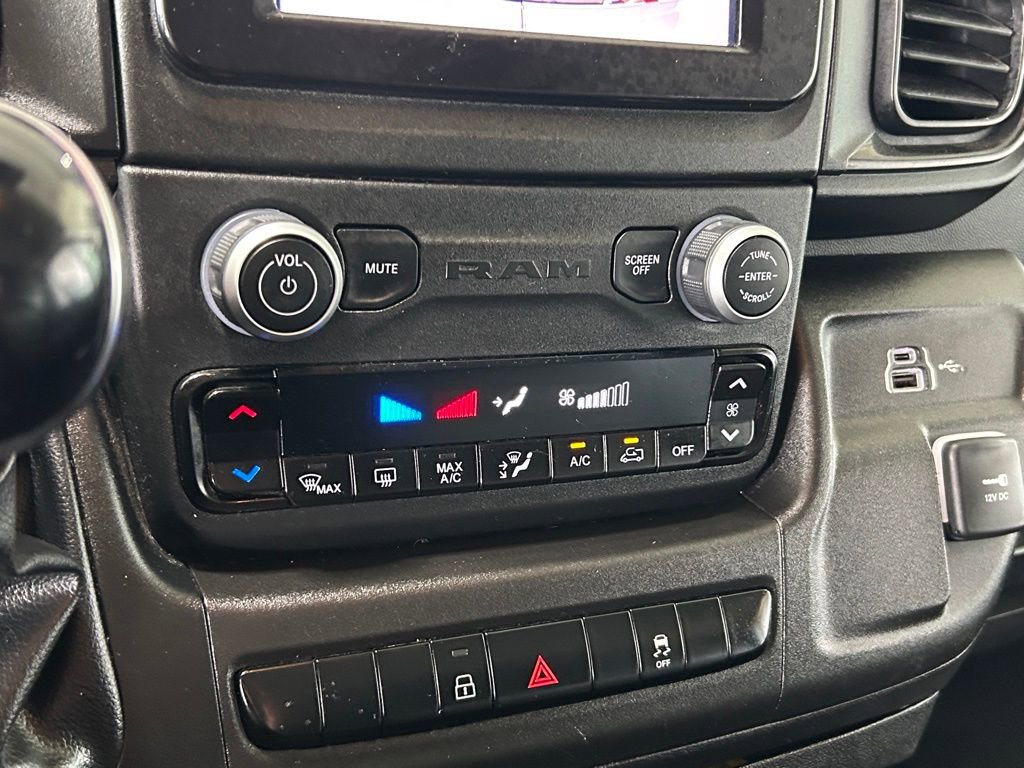 Used 2025 RAM ProMaster 2500 w/ Convenience Group image 27
