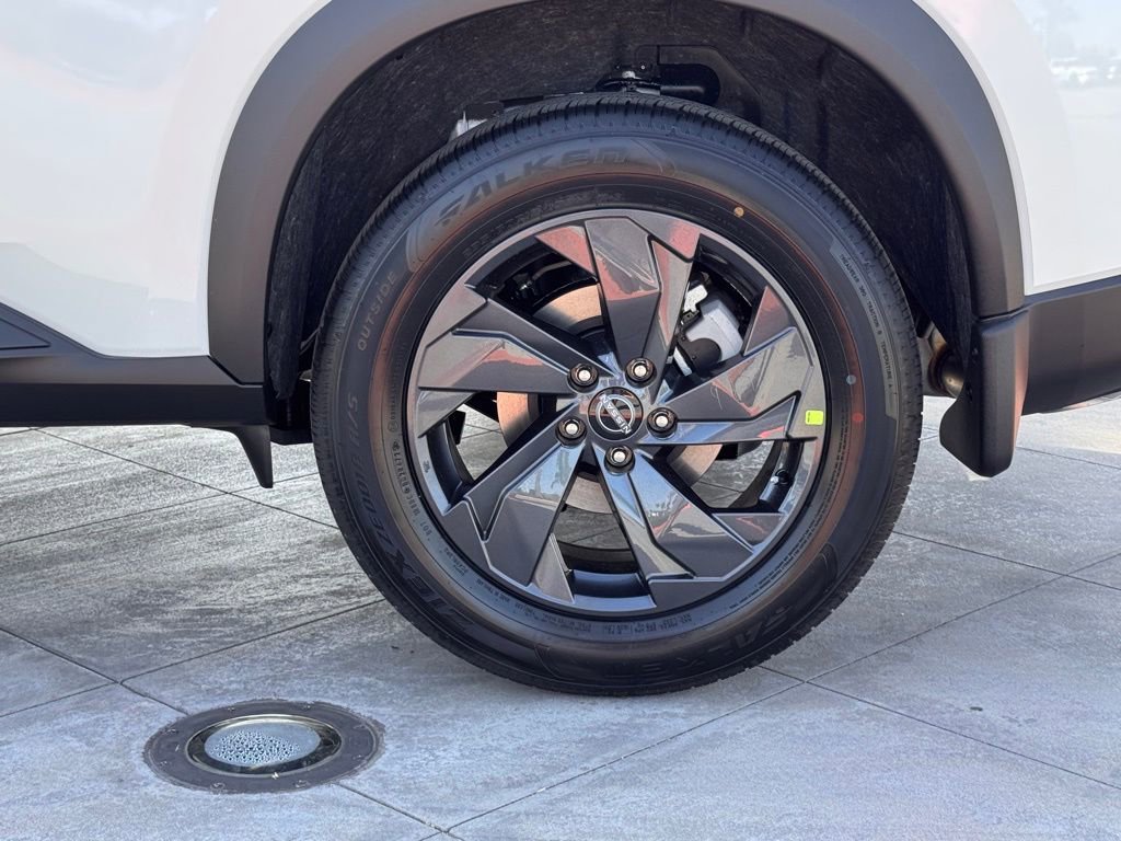 New 2026 Nissan Rogue SV image 8