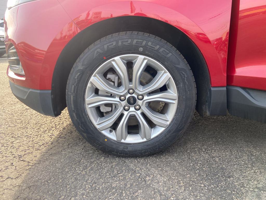 Used 2023 Ford Edge Titanium AWD/4WD image 10