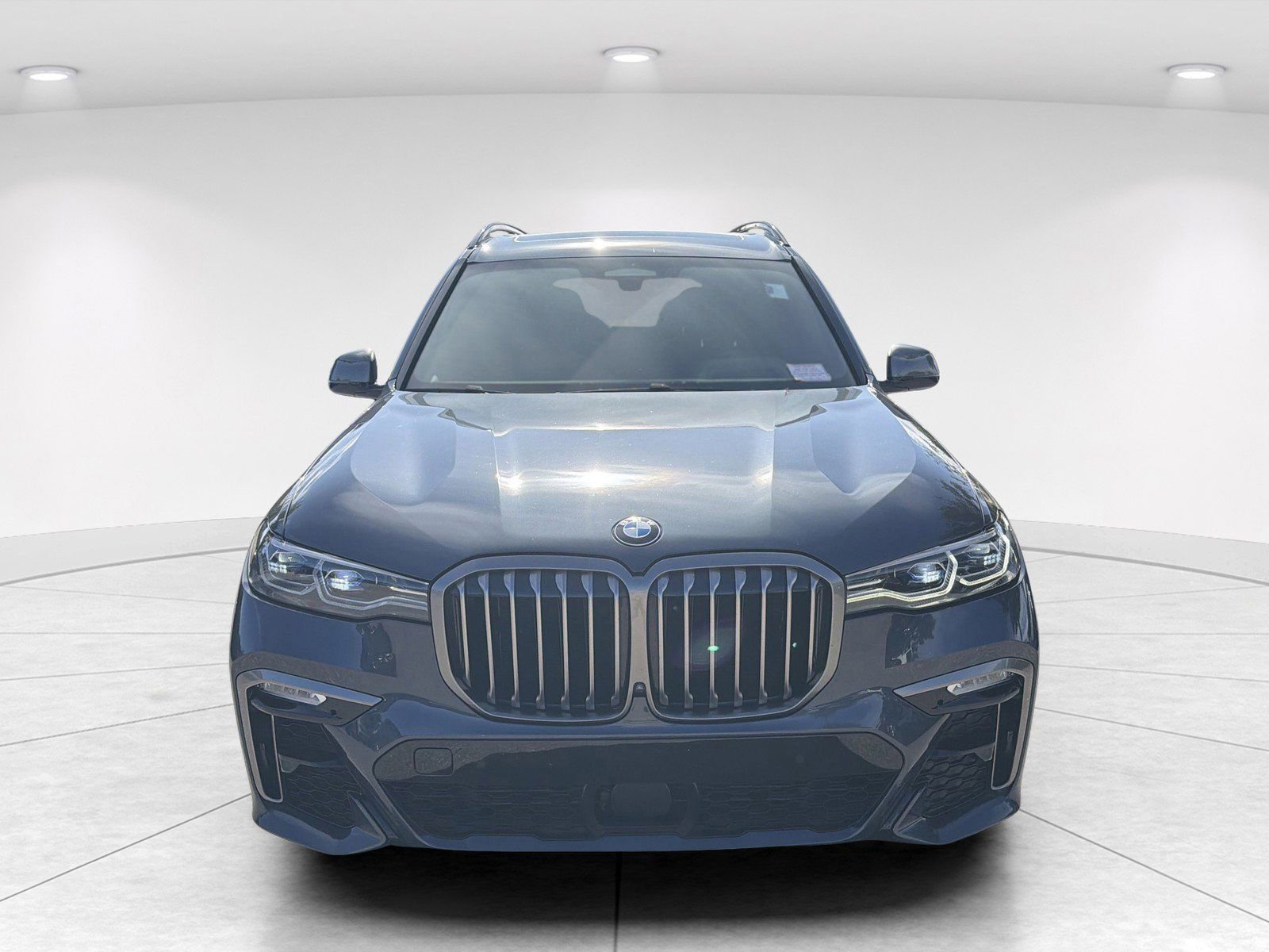 Used 2022 BMW X7 M50i w/ Dynamic Handling Package AWD/4WD image 2