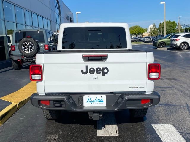 Used 2025 Jeep Gladiator Sport AWD/4WD image 8