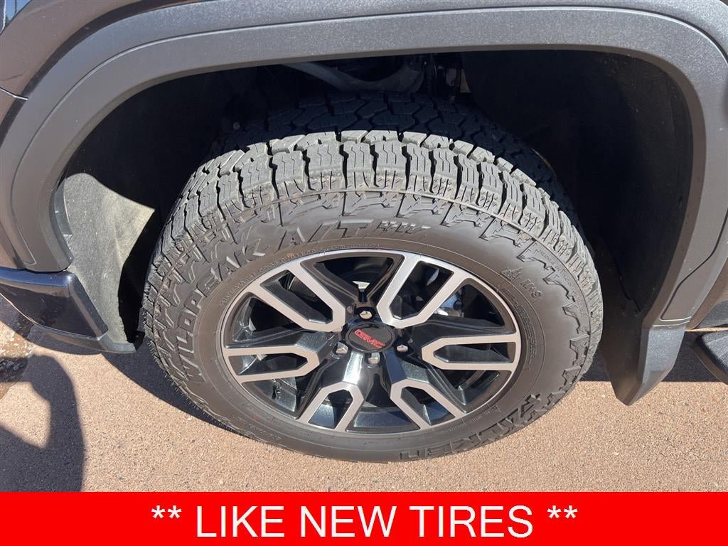 Used 2024 GMC Sierra 1500 AT4 w/ Technology Package AWD/4WD image 6
