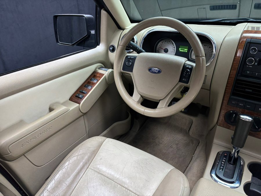 Used 2008 Ford Explorer Eddie Bauer AWD/4WD image 38