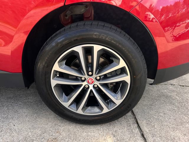 Used 2019 Jaguar F-PACE Premium image 34