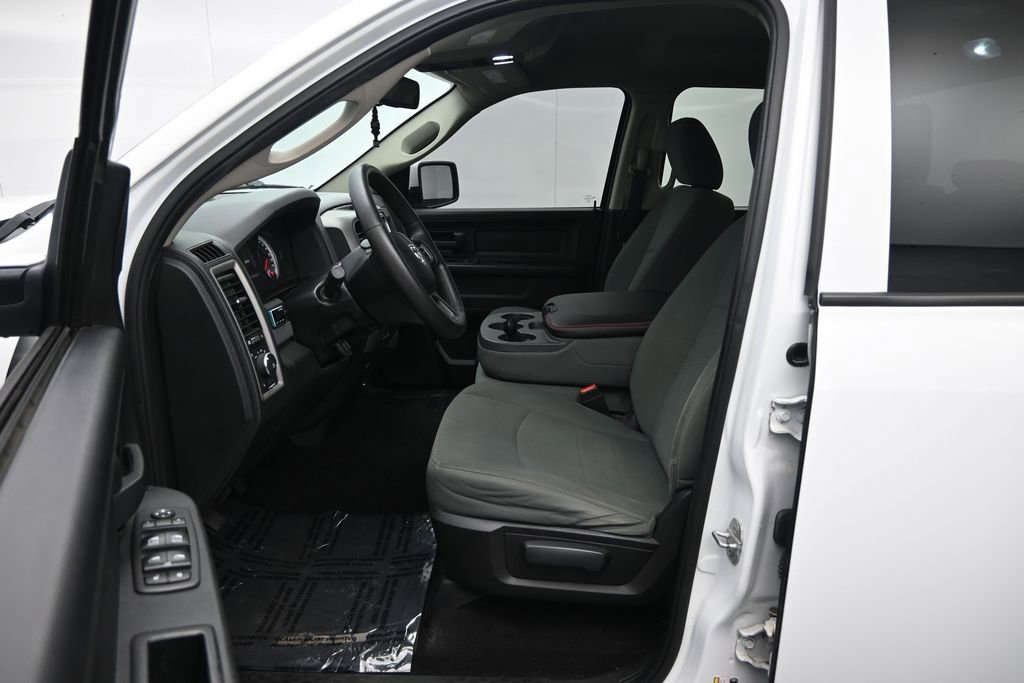 Used 2015 RAM 1500 Express AWD/4WD image 17