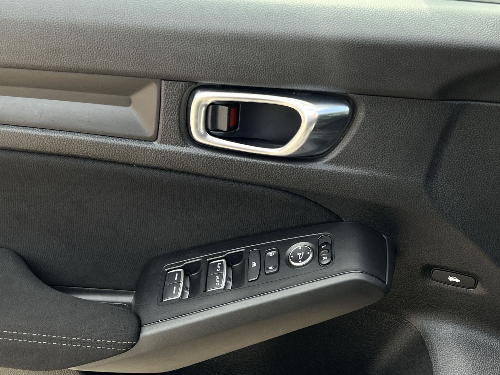 Used 2023 Honda Civic Sport image 20