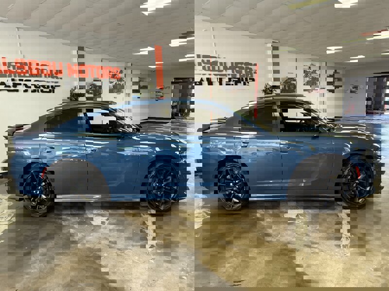 Used 2021 Dodge Charger GT w/ Performance Handling Group image 2