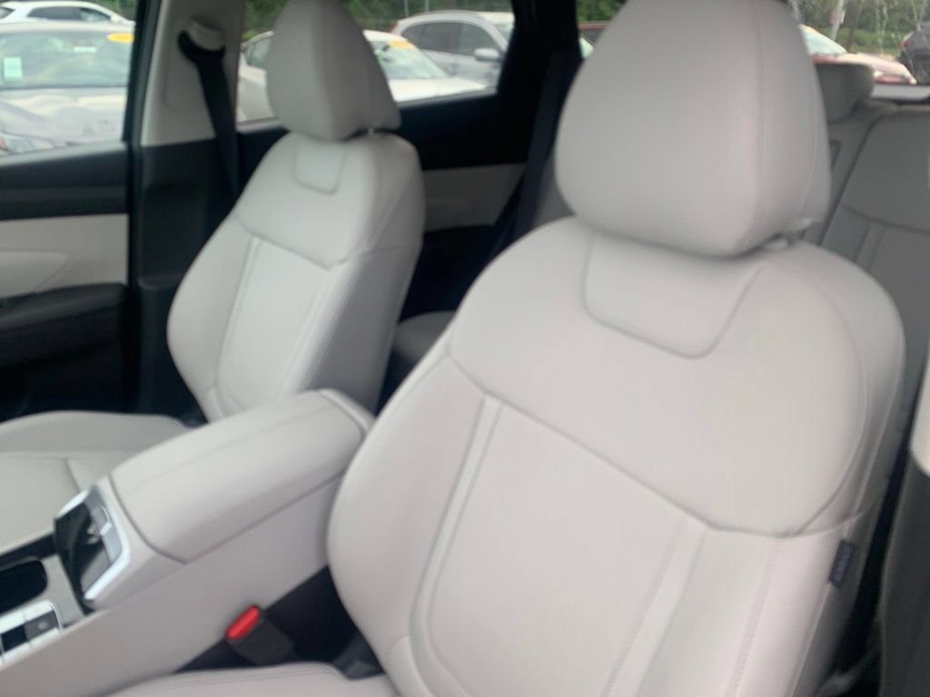 Certified 2025 Hyundai Tucson SEL AWD/4WD image 12
