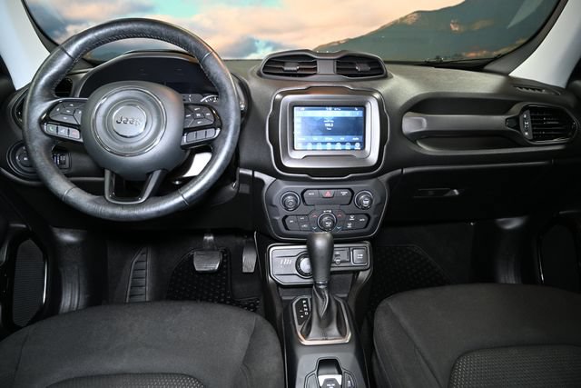 Used 2020 Jeep Renegade Altitude AWD/4WD image 58