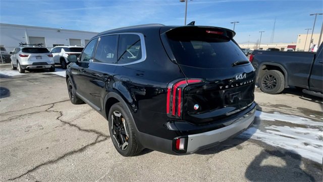 Used 2023 Kia Telluride EX image 8