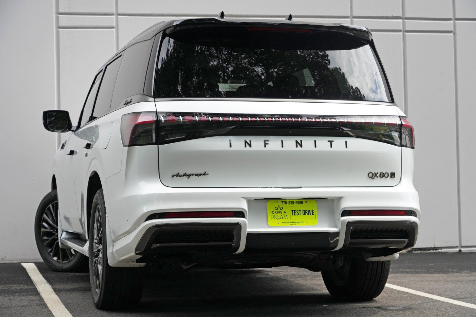 Used 2026 INFINITI QX80 Autograph w/ Premium Cargo Package AWD/4WD image 6