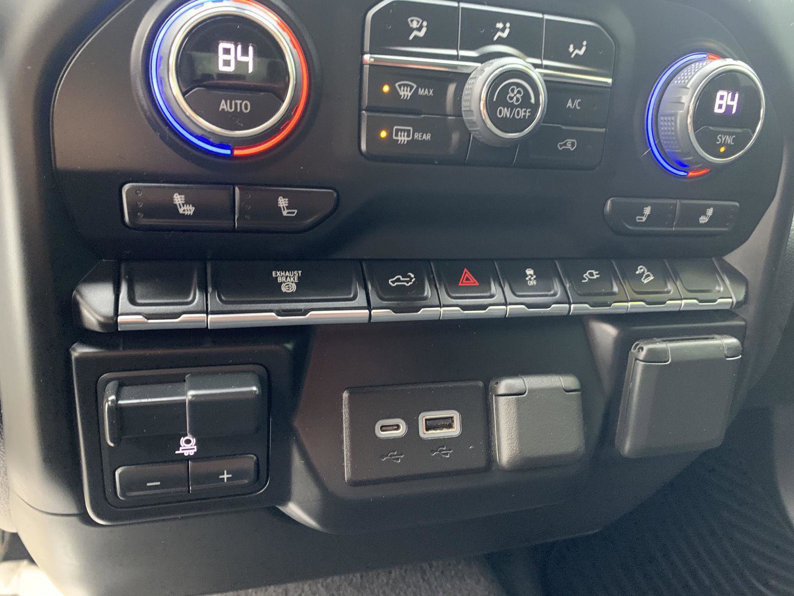 Used 2023 Chevrolet Silverado 2500 LT image 19