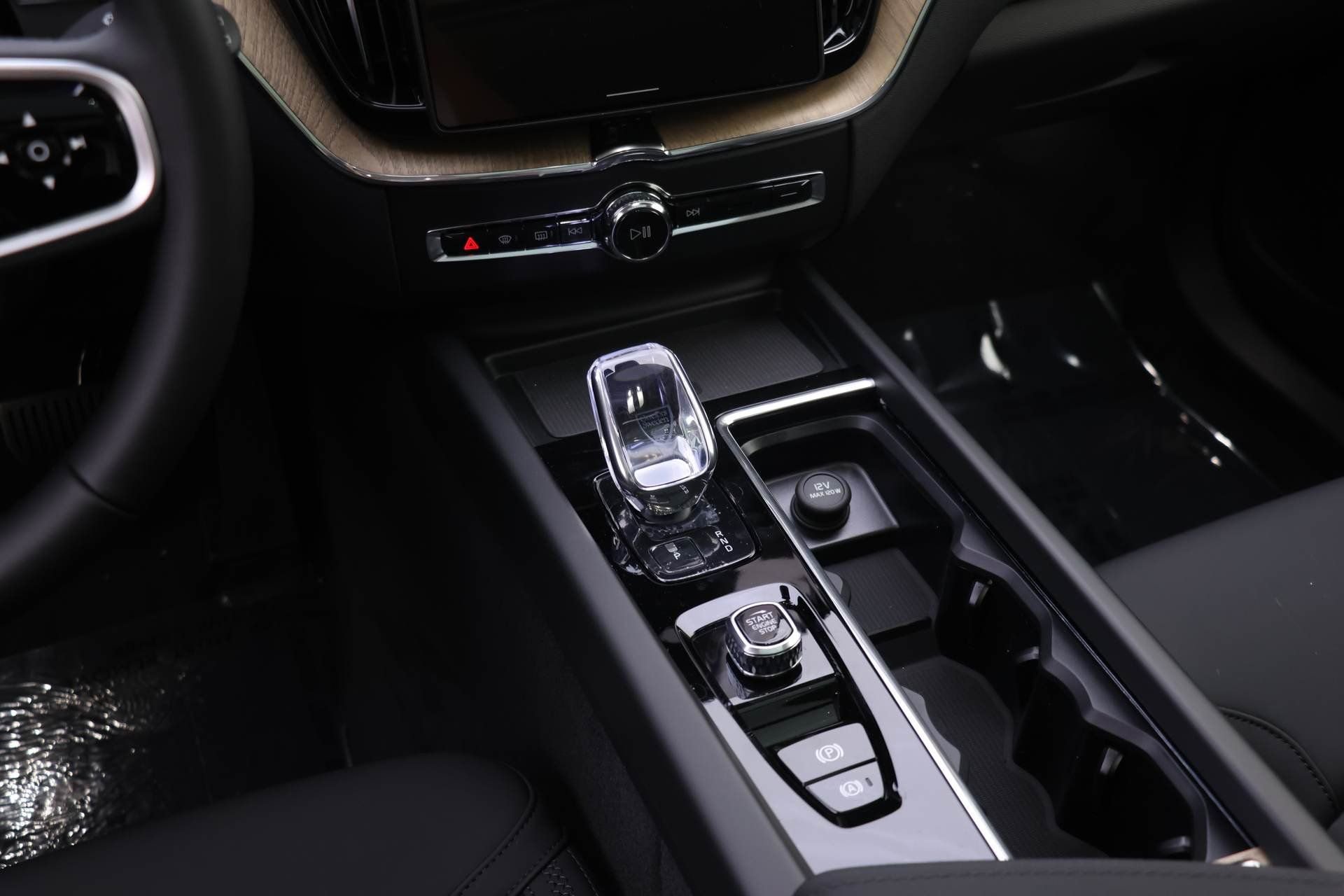 New 2026 Volvo XC60 T8 Plus w/ Protection Package Premier image 12