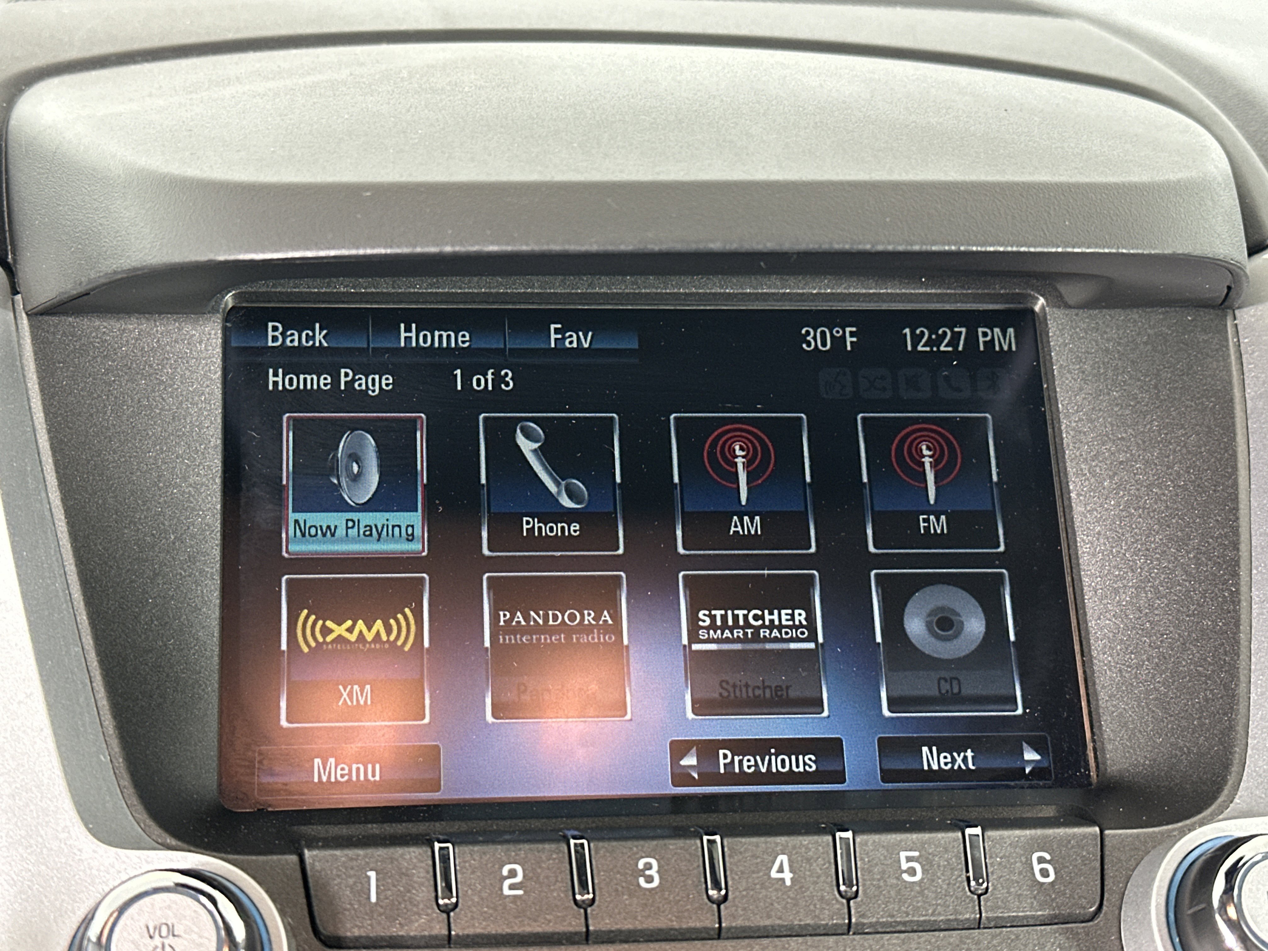 Used 2015 Chevrolet Equinox LT w/ Driver Convenience Package image 16