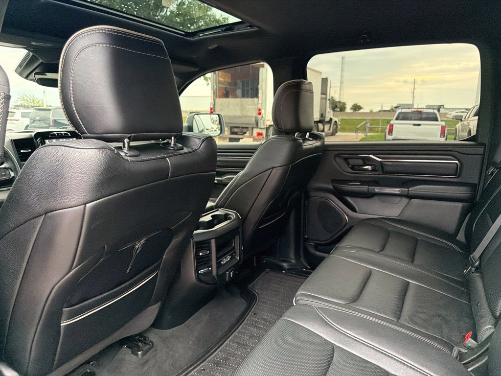 Used 2022 RAM 1500 Limited AWD/4WD image 16