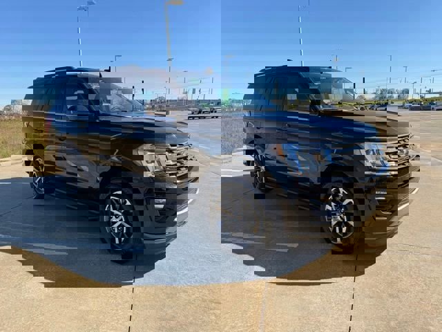 Used 2021 Ford Expedition XLT image 6