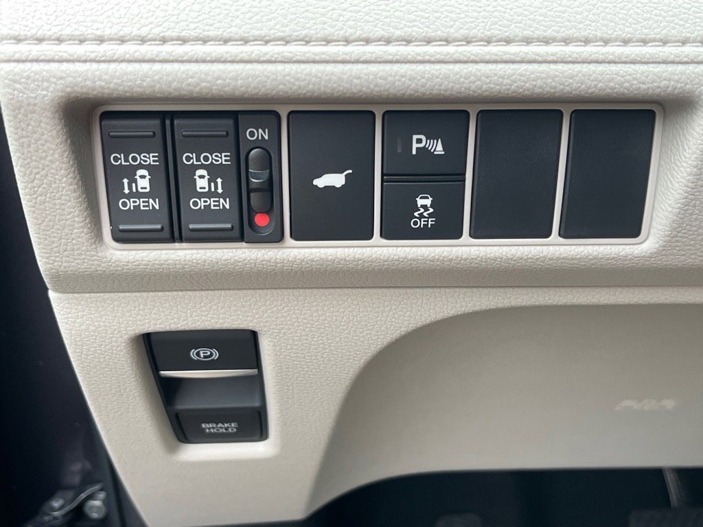 New 2026 Honda Odyssey Touring image 8
