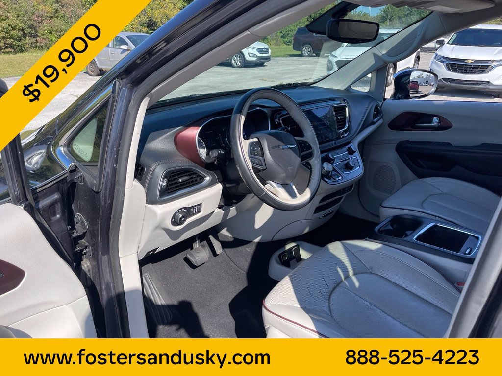 Used 2020 Chrysler Pacifica Limited FWD image 13