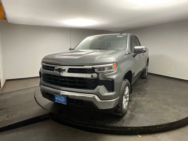 New 2026 Chevrolet Silverado 1500 LT w/ LPO, Dark Essentials Package image 3