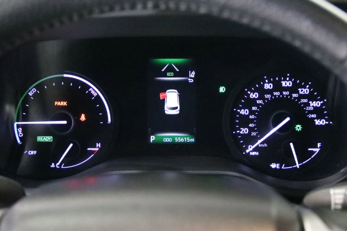 Used 2023 Toyota Sienna XLE FWD image 36