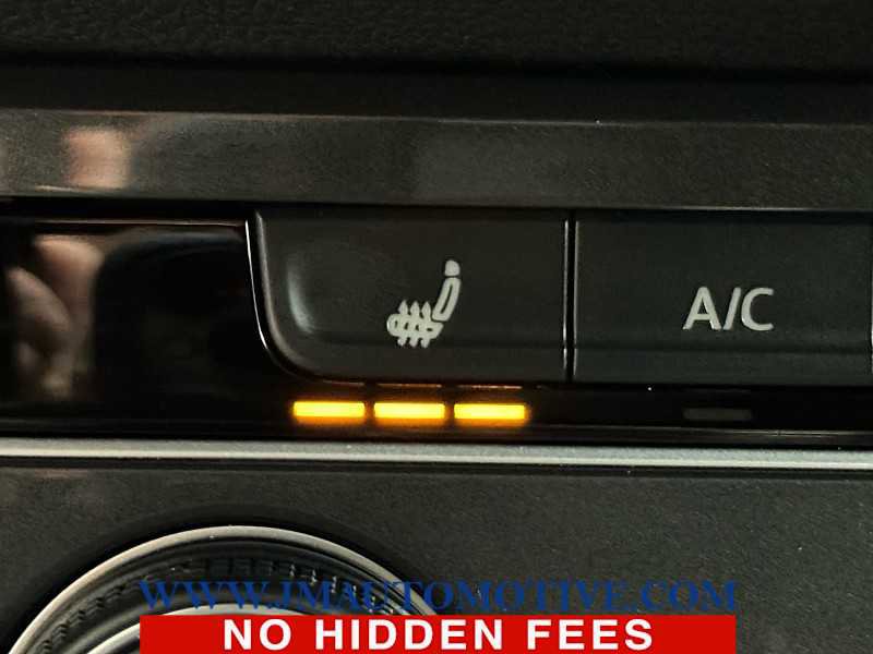 Used 2024 Volkswagen Tiguan S image 38