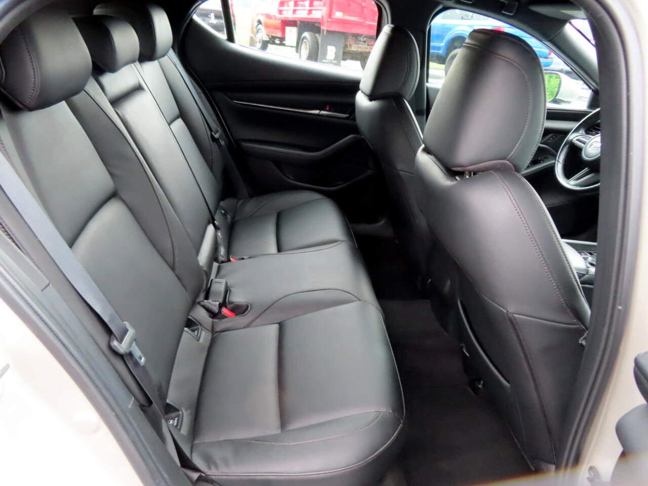 Used 2023 MAZDA MAZDA3 s image 36