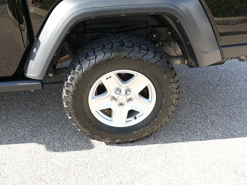 Used 2020 Jeep Gladiator Sport w/ Quick Order Package 24S image 4