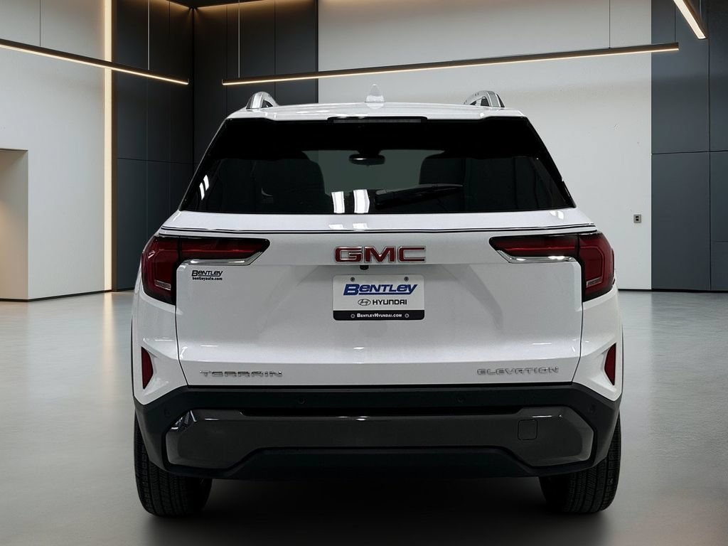 Used 2027 GMC Terrain Elevation w/ Elevation Premium Package FWD image 5